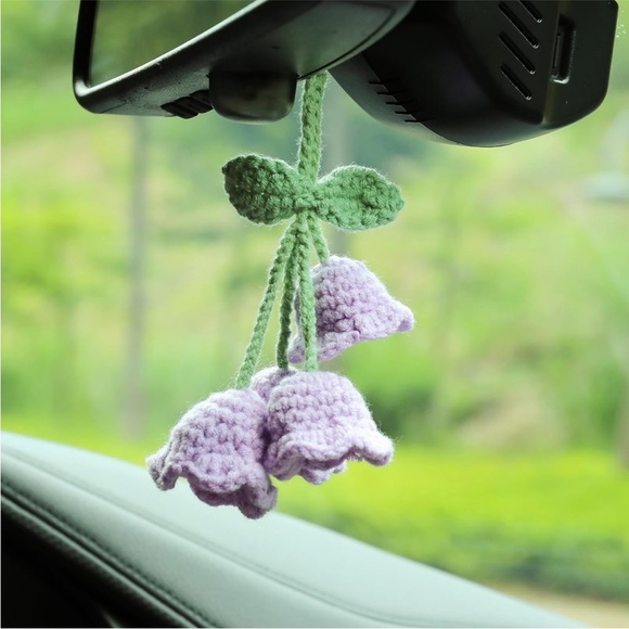 Handmade Woven Bell White Flower Plant Pot Knit Car Mirror Hanging Accessory - Picture 6 of 10